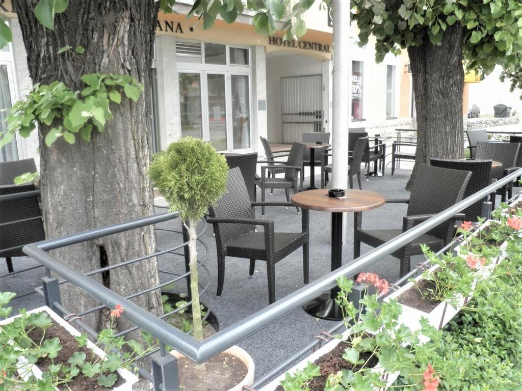 Hotel Central Slavonski Brod Exterior photo
